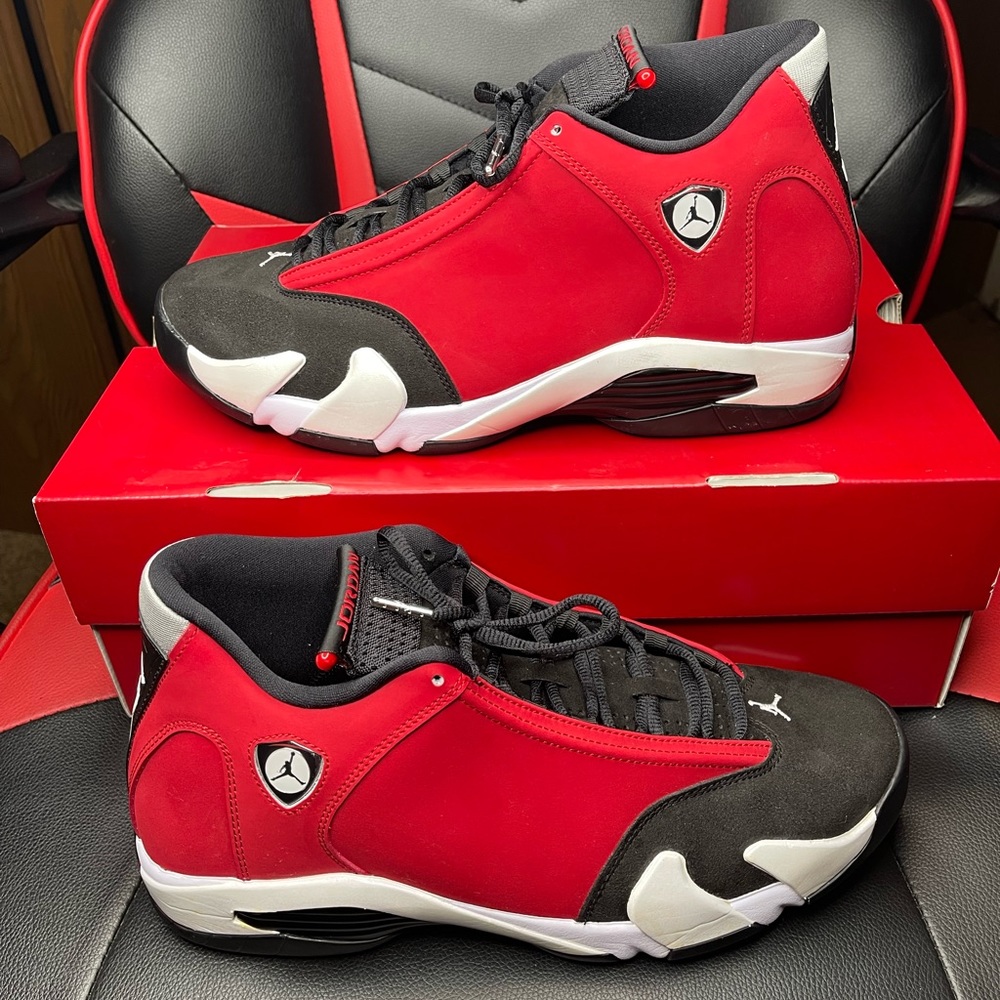 Gym red 14’s